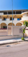 Neikos Luxury Suites