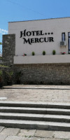 HOTEL MERCUR.