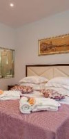 ANTIQUE SPLIT LUXURY ROOMS
