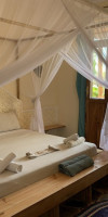 Zanzibar Tropical Sunset Boutique