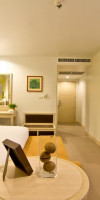 Sunshine Vista Hotel