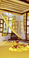 Mangrove Lodge