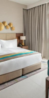 Holiday Inn Dubai Al-Maktoum Airport