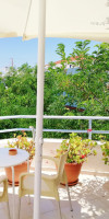 Seafront Studios and Apartments