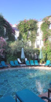 EL VINO HOTELSUITES