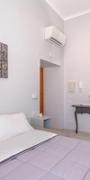 MARAMIA APARTMENT A SHORT STROLL FROM BEACH CITY CENTRE AND TRA