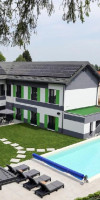 Q VILLA..