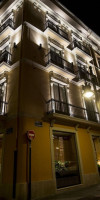 HOTEL PUERTA SERRANOS