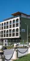 ROMANCE FAMILY SUITES