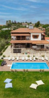 Kalisun Pool House by Georgalas
