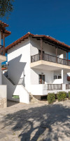 Eleon Suites & Apartments Halkidiki