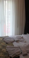 HOTEL BROKEN COLUMN