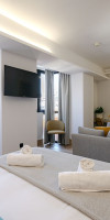 FEELATHOME VENTAS SUITES