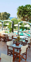 PYLEA BEACH HOTEL