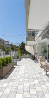 Ouzas Luxury Hotel