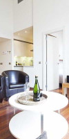 Inside Barcelona Apartments Mercat