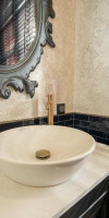 Belmondo Suites