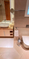 Azur One Eleven Hotel