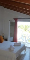 PETTAS APARTMENTS