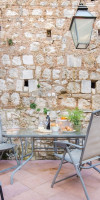 STEPS OLD TOWN APARTMENTS BY IRUNDO