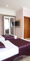 NIL HOTEL