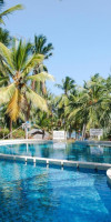 Prideinn Flamingo Beach Resort