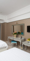 Phoenicia Grand