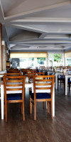 Side Bay