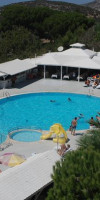 FLORA SUITES HOTEL