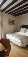 Canavall Y Apartamentos