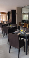 Movenpick Hotel Jumeirah Lakes Towers