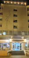 FLAMINGO BEACH HOTEL