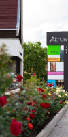 HOTEL ALTUS.