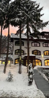 . Cabana CERBUL Camere de inchiriat
