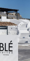 Ble Suites Santorini