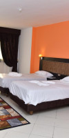 ROYAL PYRAMIDS INN
