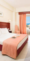 Loutra Beach Hotel