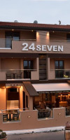 24 Seven Boutique Hotel