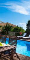 3 Queens Villas