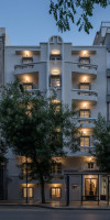72 Ad Suites