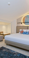 A Suite Side