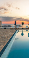 Adrakos Apartments