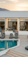 Akrotiri Olympos Luxury Suites