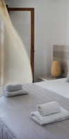 VERY CHIC HOTEL