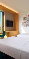 OYO 105 THE WAY PATONG HOTEL
