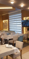 AMIRA HOTEL