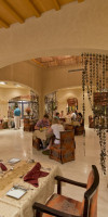 Amphoras Hotel