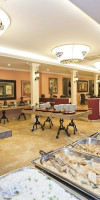 ANTIQUE ROMAN PALACE