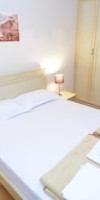 APARTMENTS DOBROTSKI DVORI