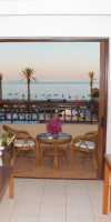 ASTERION - LUXURIOUS BEACH HOTEL& SUITES